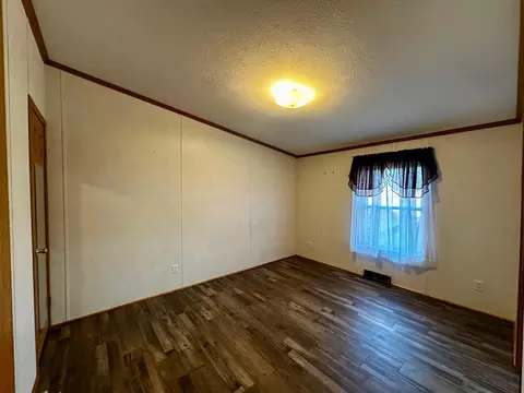 Bedroom - 36308 Edgewood Rd, Harmony, MN 55939 photo 3 of 6