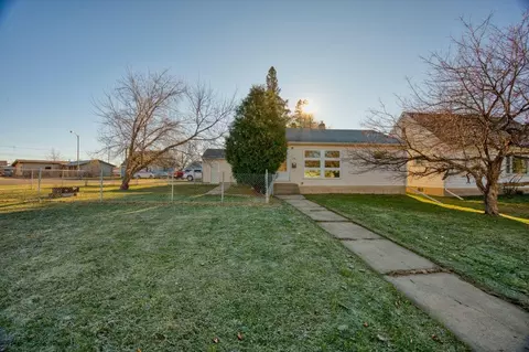 2714 Diane Ln, Hibbing, MN 55746