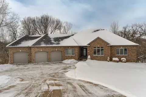 3153 Frankel Ln SW, Rochester, MN 55902