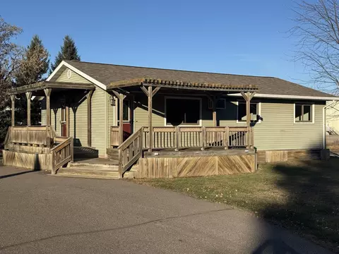 1709 Crestview Dr, Little Falls, MN 56345
