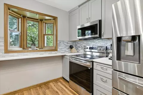 Kitchen - 7357 116th Pl N, Champlin, MN 55316 photo 3 of 3