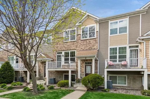 1945 Commonwealth Blvd #5, Chanhassen, MN 55317