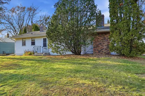 4857 Dillon St, White Bear Lake, MN 55110