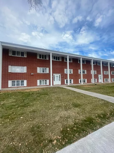 809 6th Ave N #C14, Fargo, ND 58102