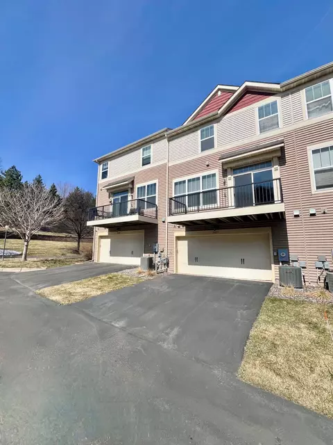 8405 Norwood Ln N, Maple Grove, MN 55369