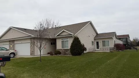 708 15 12 Ave NW, Kasson, MN 55944