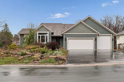 4631 Hummingbird Trl NE, Prior Lake, MN 55372