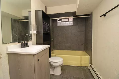 Bath - 815 5th Ave S, Saint Cloud, MN 56301 photo 5 of 5
