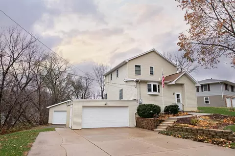 953 W Burns Valley Rd, Winona, MN 55987