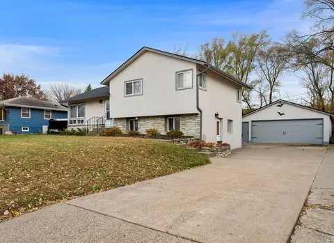 1319 7th Ln, Anoka, MN 55303