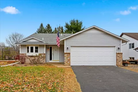7999 76th St S, Cottage Grove, MN 55016