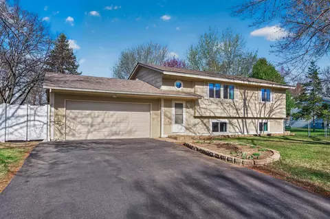 11511 Idaho Ave N, Champlin, MN 55316