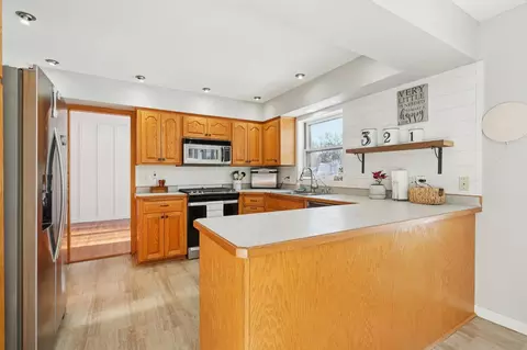 Kitchen - 1808 Cedar Pl, Buffalo, MN 55313 photo 5 of 5