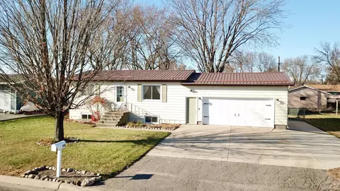 540 Morningside Ave, Paynesville, MN 56362