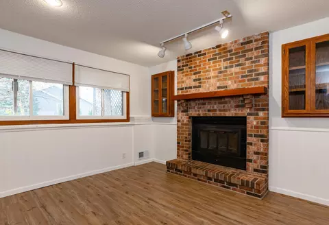 Living - 4575 Horizon Cir, Eagan, MN 55123 photo 8 of 9