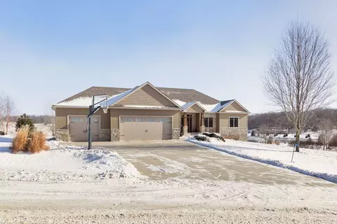60786 254th Ave, Mantorville, MN 55955