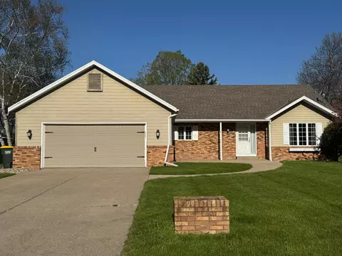 408 21st St SE, Willmar, MN 56201