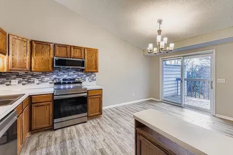 Kitchen - 4241 Blackhawk Rd, Eagan, MN 55122 photo 2 of 2