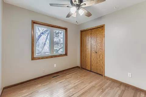 Bedroom - 4241 Blackhawk Rd, Eagan, MN 55122 photo 6 of 10