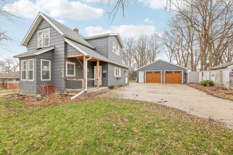 635 Harmony Ln SW, Hutchinson, MN 55350