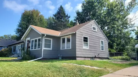 2002 Nortonia Ave, Saint Paul, MN 55119