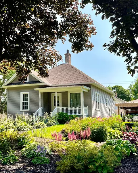 Exterior - 440 1st Ave SE, Harmony, MN 55939 photo 2 of 5