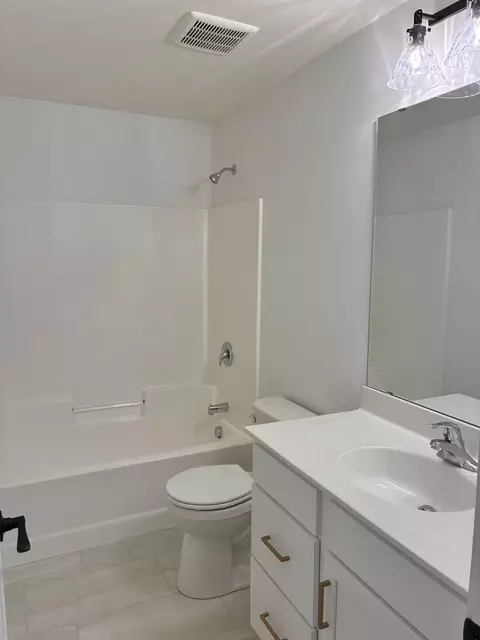 Bath - 911 3rd St, Wanamingo, MN 55983 photo 1 of 1