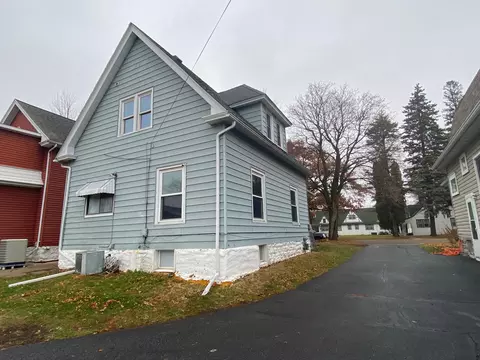 Exterior - 304 E 3rd St, Albert Lea, MN 56007 photo 4 of 4