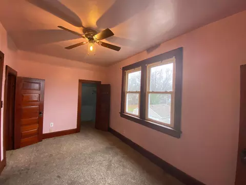 Bedroom - 304 E 3rd St, Albert Lea, MN 56007 photo 6 of 6
