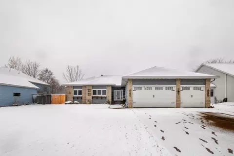4915 Rose Creek Pkwy S, Fargo, ND 58104