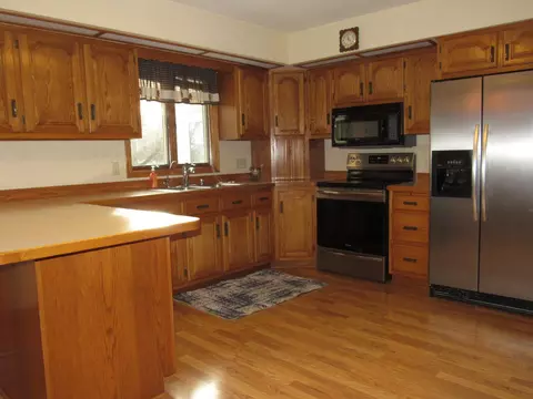 Kitchen - 411 Front St E, Fulda, MN 56131 photo 2 of 4