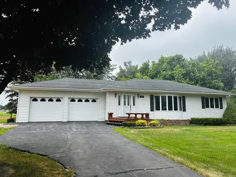 Exterior - 411 Front St E, Fulda, MN 56131 photo 2 of 7