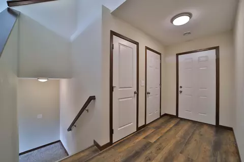 Entry Way - 978 York Crt, Brainerd, MN 56401 photo 4 of 5