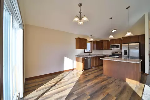 Kitchen - 978 York Crt, Brainerd, MN 56401 photo 5 of 5
