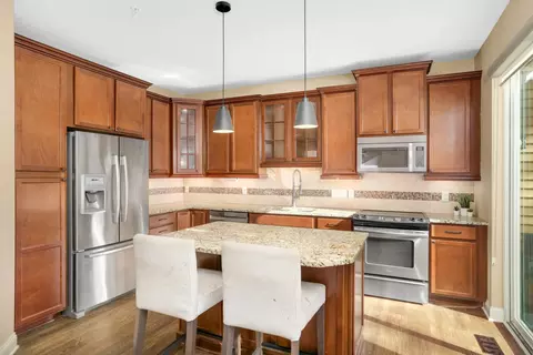 14380 Parkside Ct NW, Prior Lake, MN 55372