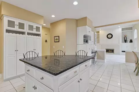 Kitchen - 19875 Andover Pl, Excelsior, MN 55331 photo 7 of 10