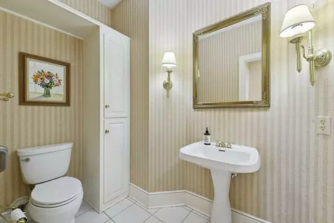Bath - 19875 Andover Pl, Excelsior, MN 55331 photo 1 of 10