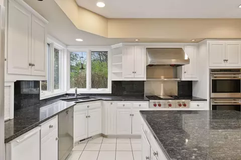 Kitchen - 19875 Andover Pl, Excelsior, MN 55331 photo 1 of 10