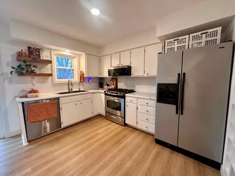 Kitchen - 1013 Olena Ave, Willmar, MN 56201 photo 6 of 7