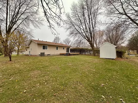 Exterior - 1013 Olena Ave, Willmar, MN 56201 photo 3 of 7