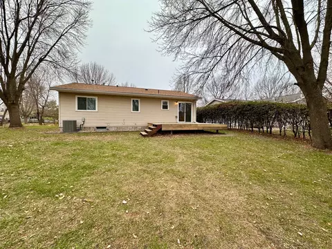 Exterior - 1013 Olena Ave, Willmar, MN 56201 photo 4 of 7