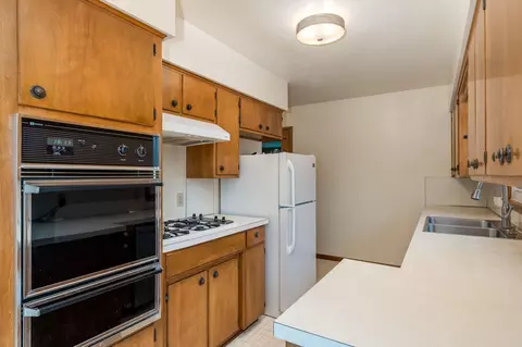 Kitchen - 835 Westwood Dr, Faribault, MN 55021 photo 1 of 2