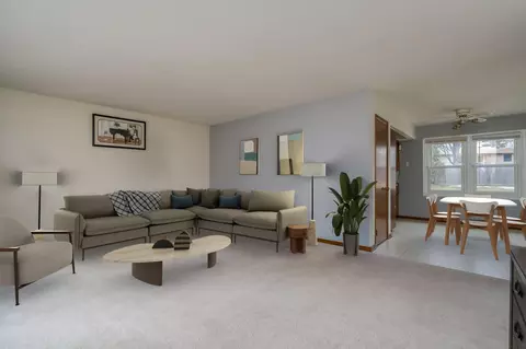 Living - 835 Westwood Dr, Faribault, MN 55021 photo 3 of 4