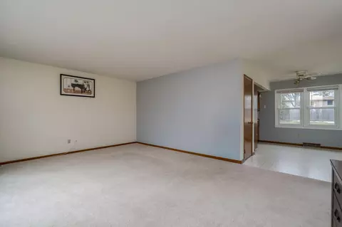 Living - 835 Westwood Dr, Faribault, MN 55021 photo 4 of 4