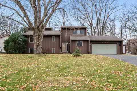 2390 75th St E, Inver Grove Heights, MN 55076