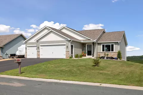 717 Deer Trl, Montgomery, MN 56069