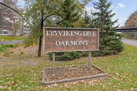 135 Viking Dr E #321, Little Canada, MN 55117