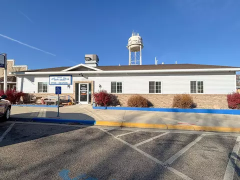 31 Main Ave, New York Mills, MN 56567