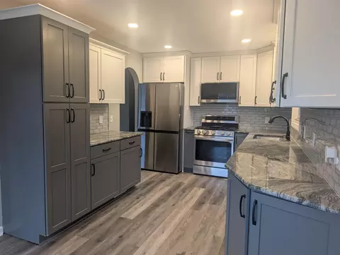 1345 Meadowmoor Dr NE, Spring Lake Park, MN 55432