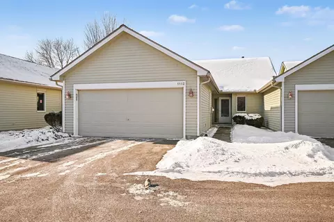 1112 Heywood Rd, Northfield, MN 55057